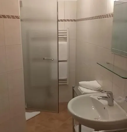 Lejlighedshotel Gollrad Ferienwohnungen Fuer 2 Personen